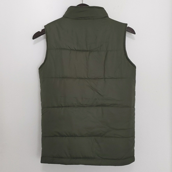 COLUMBIA REVERSIBLE CAMO PUFFER VEST, Boy's Size: 14/16, $40 - Picture 5 of 12